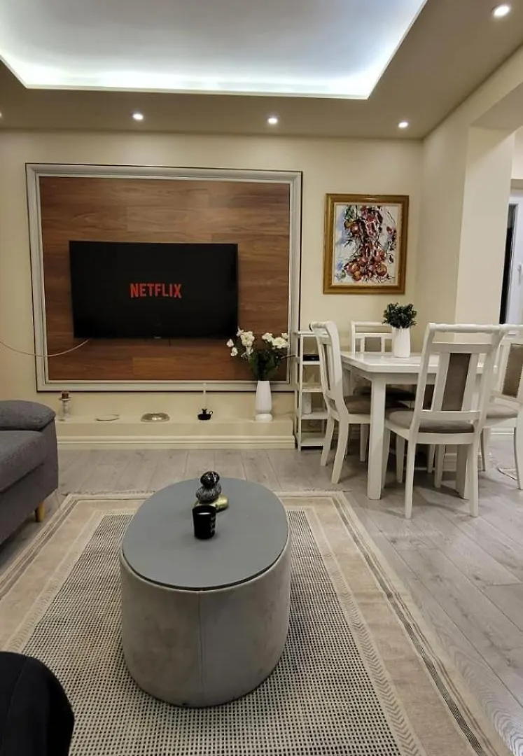 New Bazar Luxury Apartment Тирана